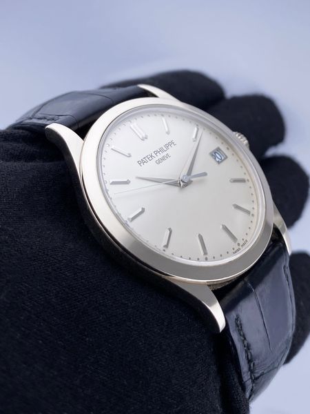 Patek Philippe Calatrava 5296G-010